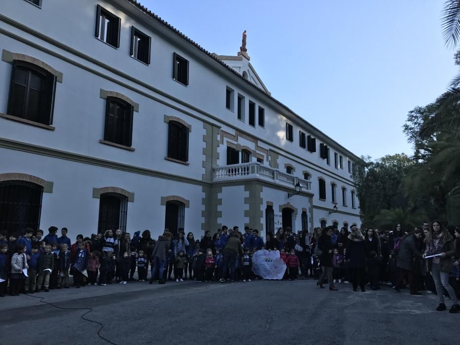 Celebración del Día de la Paz en el colegio 'El Monte'.