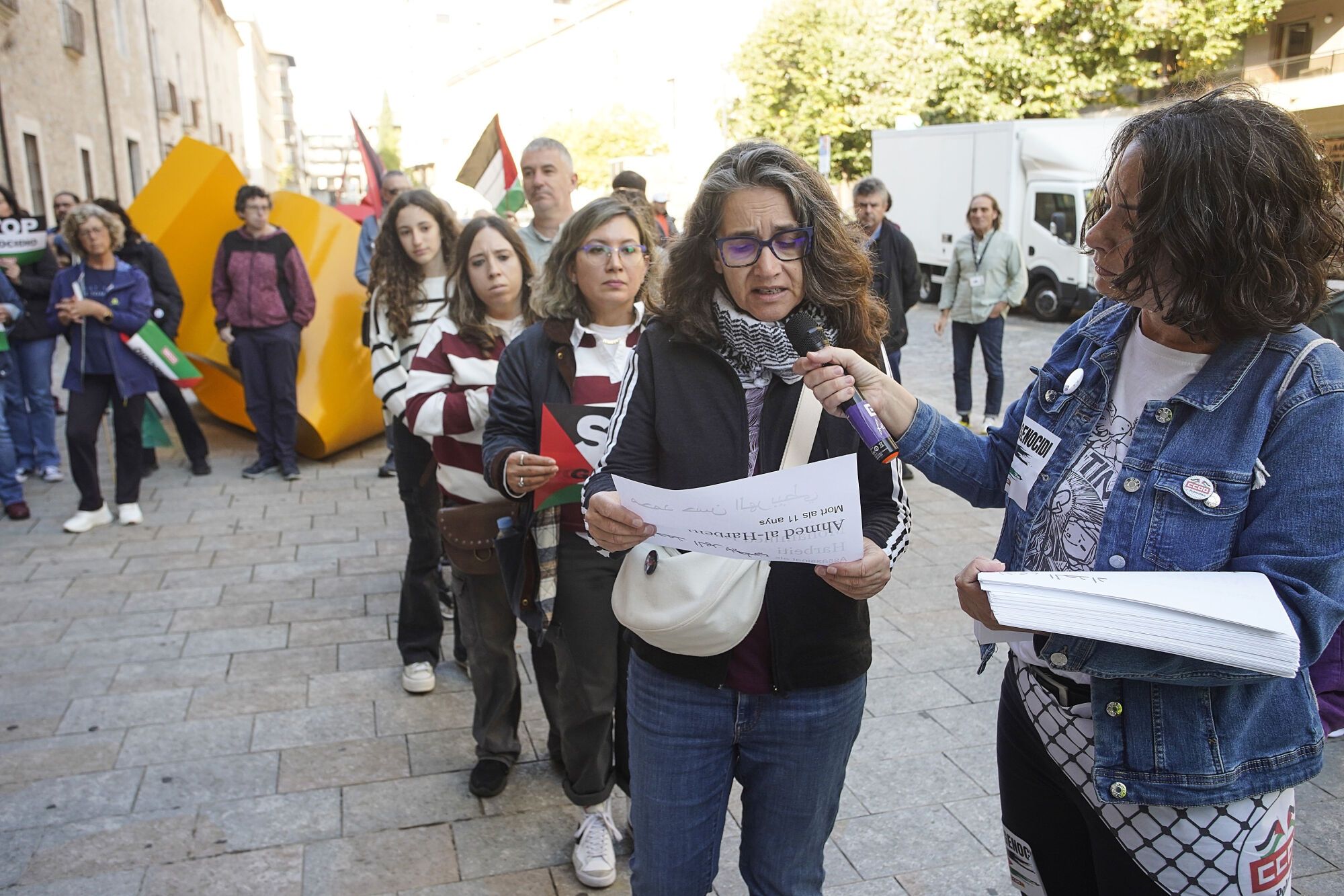 Girona concentració davant de la seu de la Generalitat de Girona vaga general en suport a Palestina