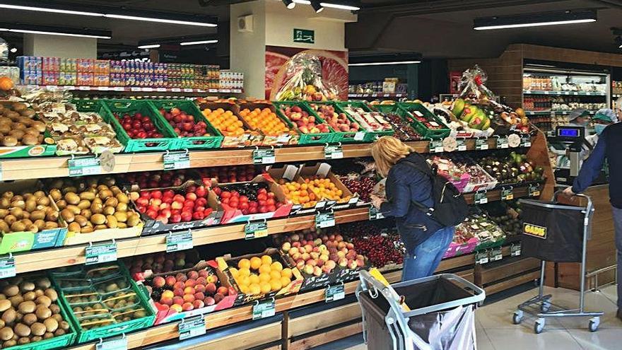 Frutería de un supermercado Gadis.