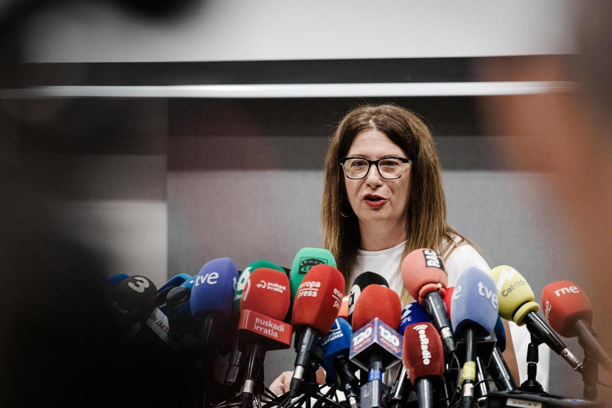 Archivo - La exmilitante socialista Leire Díez durante una rueda de prensa, en el Hotel Novotel, a 4 de junio de 2025, en Madrid  (España).
