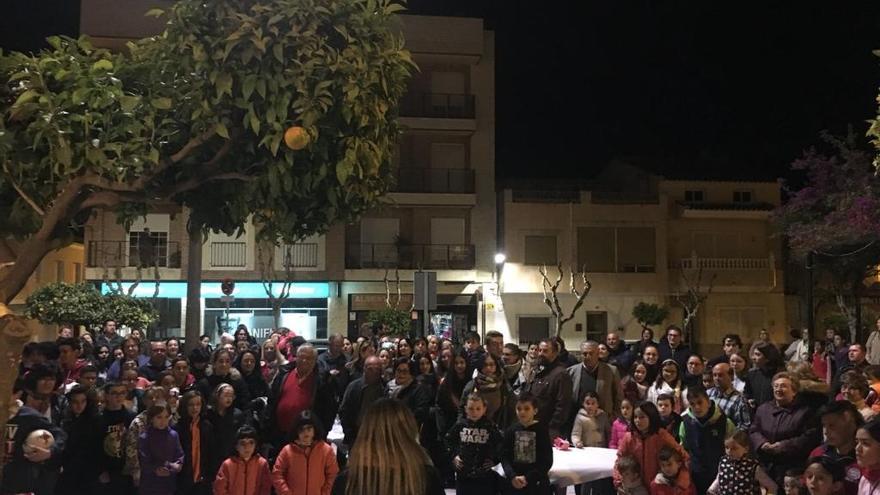 Corvera reúne a sus vecinos con una chocolatada