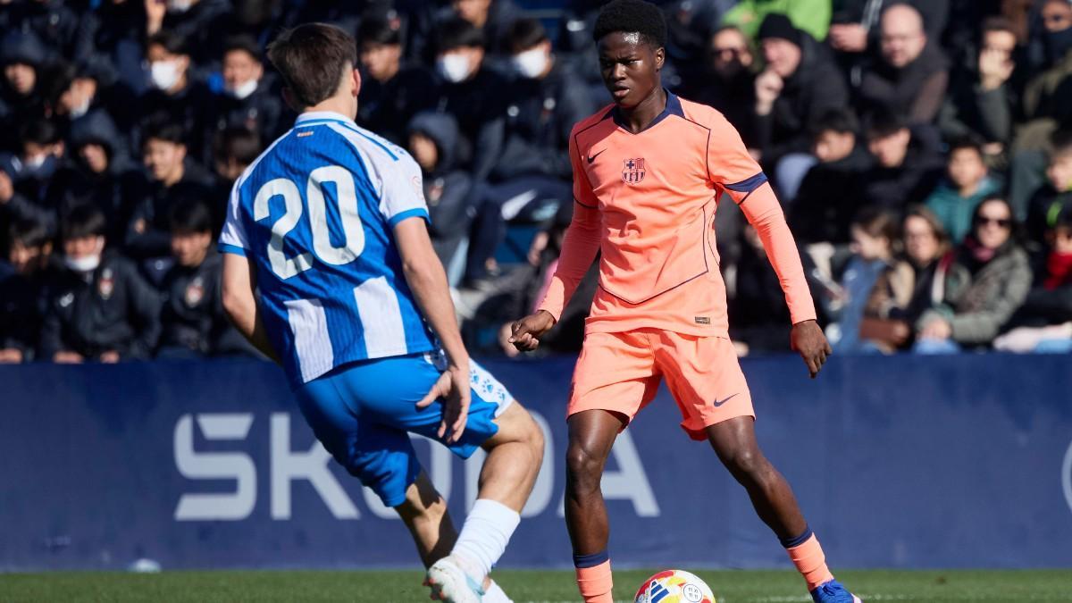 Baba Kourouma es un central zurdo muy técnico