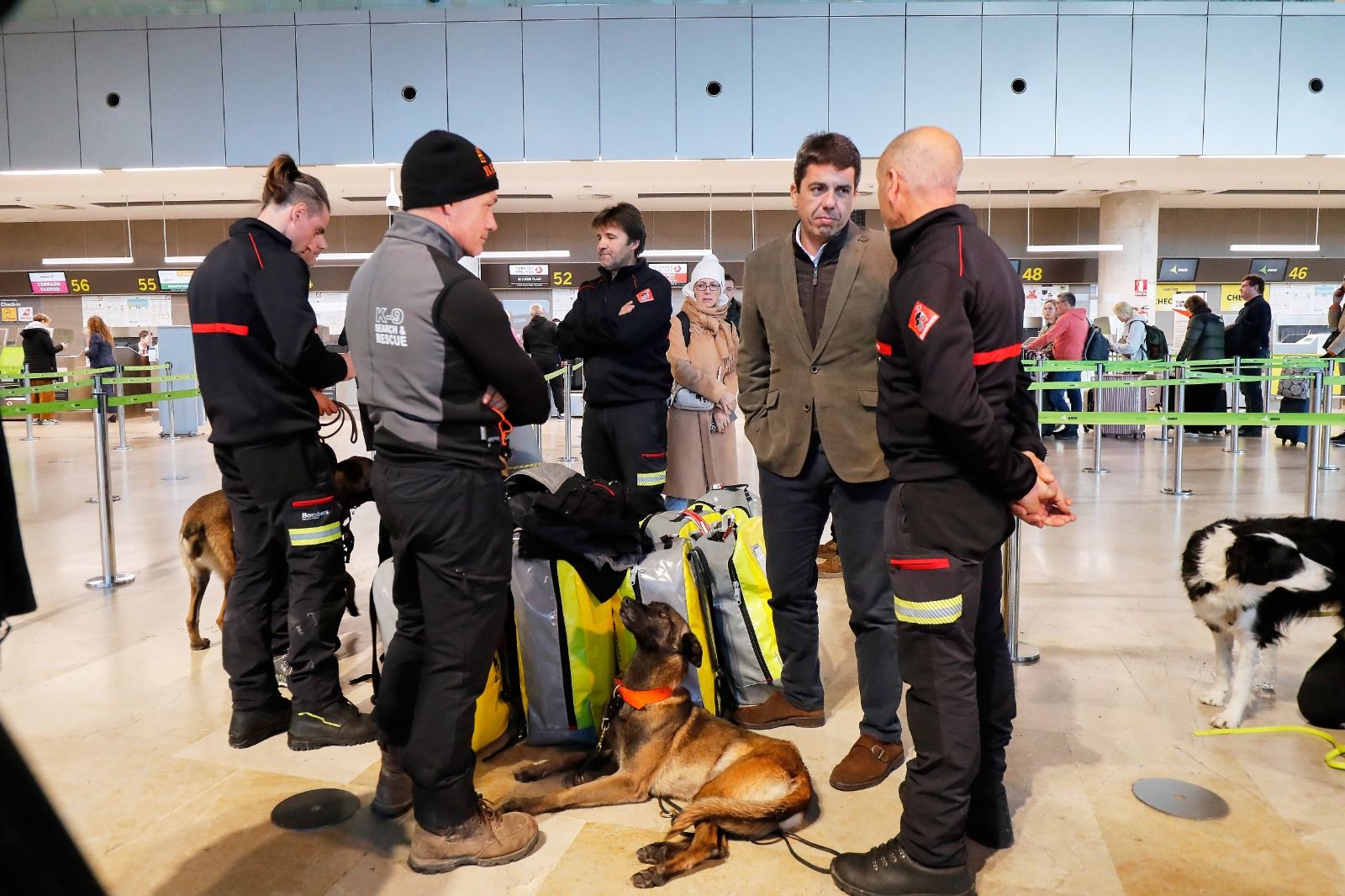 Los bomberos de Alacant partiendo hacia el terremoto de Turquía