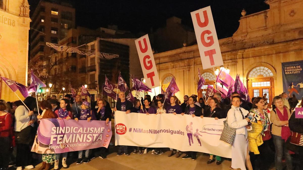 Manifestación del día de la Mujer en Castelló, que tradicionalmente se celebraba por la tarde.
