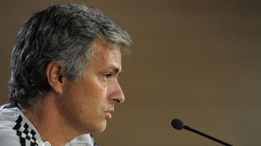 El portavoz de Mourinho desmiente que el técnico medite dejar el Real Madrid