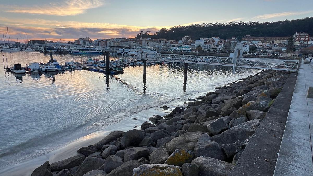 Pantalán de embarcaciones de séptima lista en Cangas.