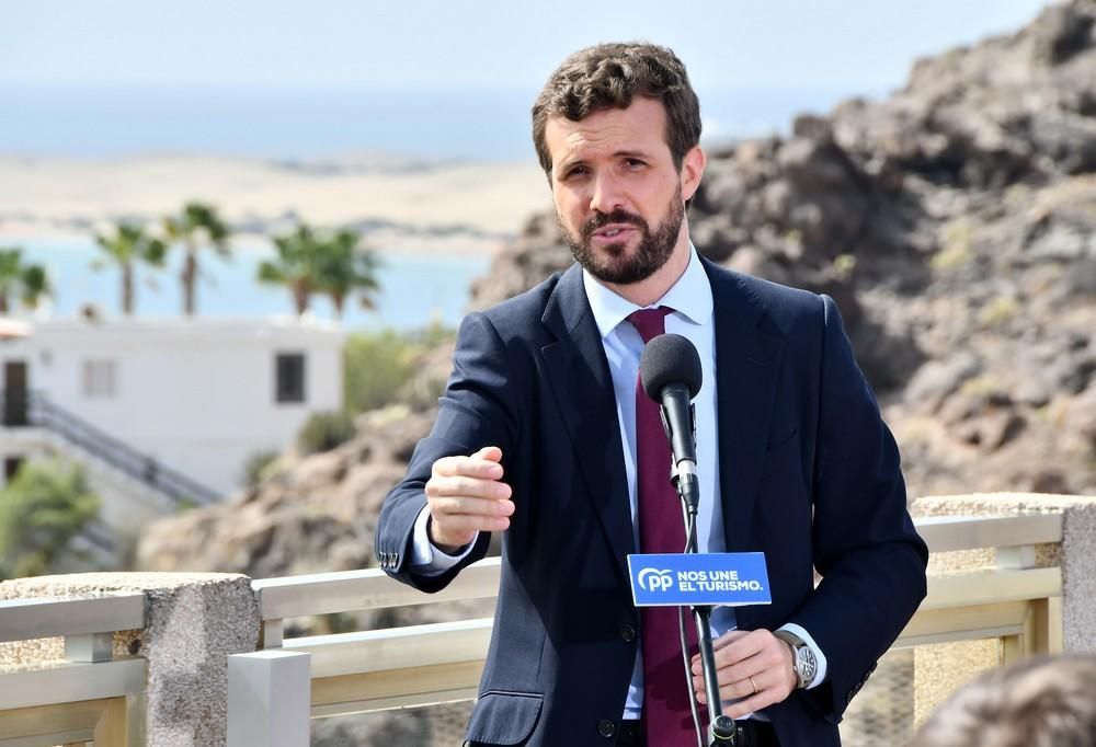 Encuentro de Pablo Casado (PP) con hoteleros en el sur de Gran Canaria