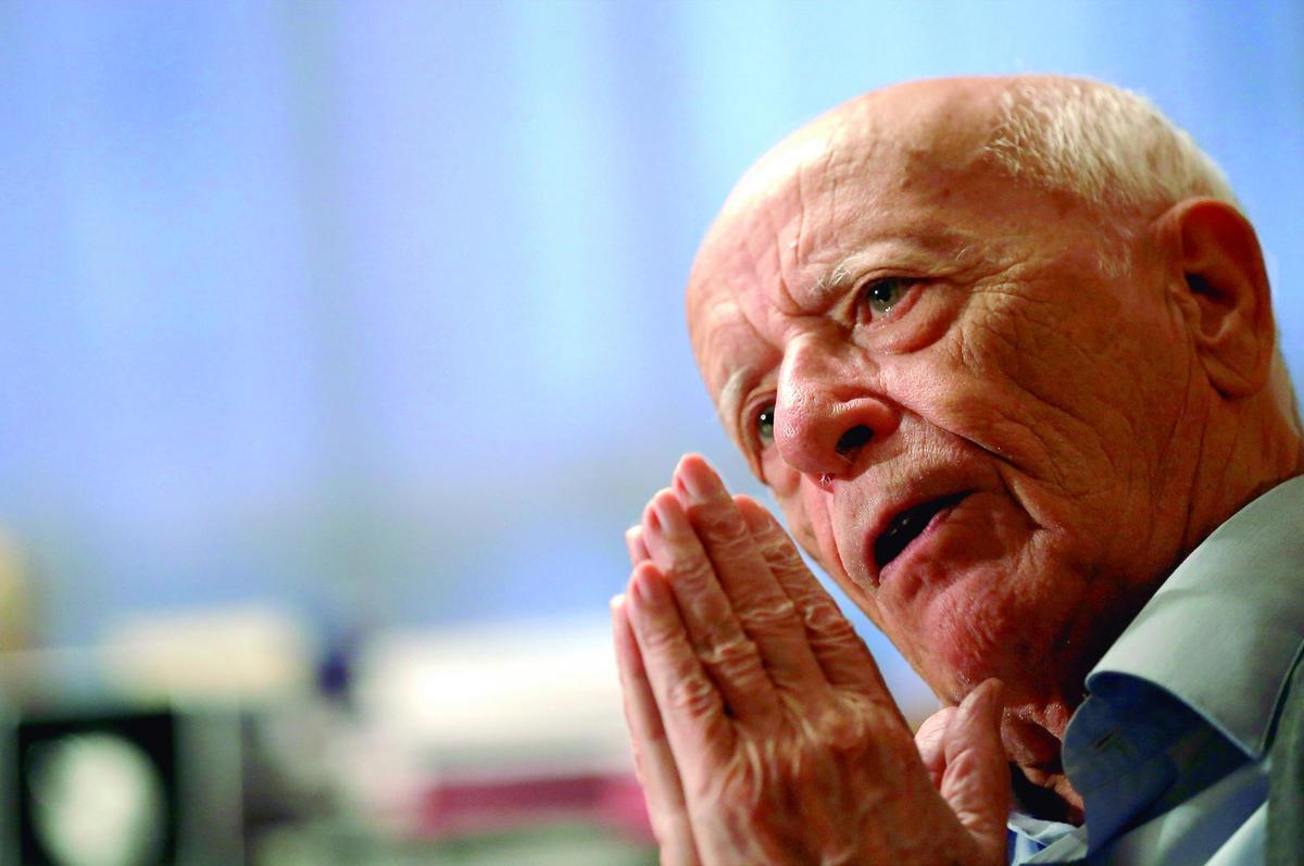 Emilio Lledó, filósofo sevillano: "La gran riqueza de un pueblo no es la economía, sino la cultura y la educación"