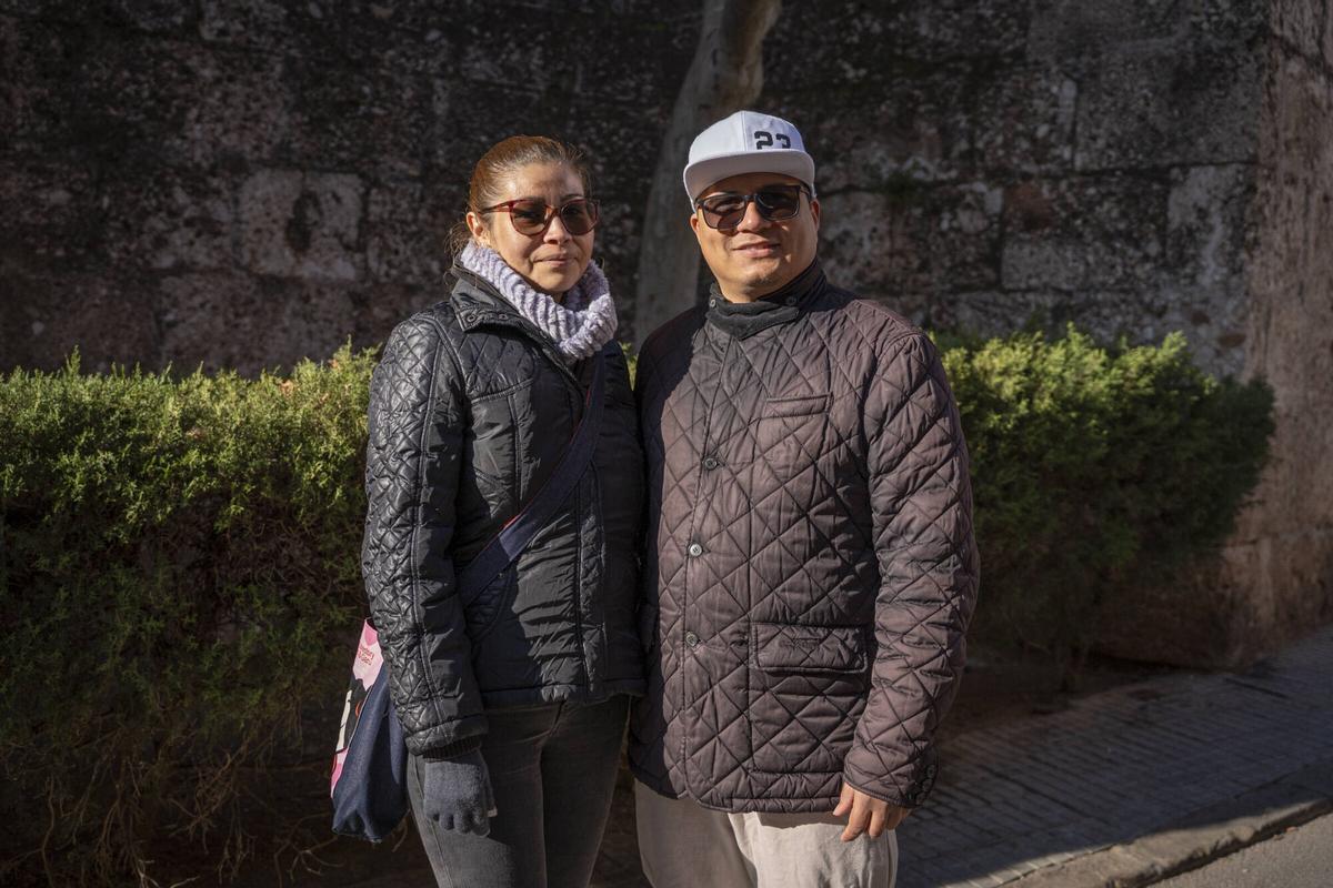 Barcelona. 15 de enero del 2026. Entrevista con una familia de Esparreguera, Dani y Lady con dos hijos mellizos, que necesita ayuda de Cáritas para llegar a fin de mes para pagar el alquiler. Fotos de Sandra Roman