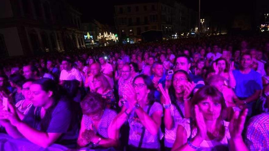 Público en el concierto de la sevillana Tamara. // G.S.