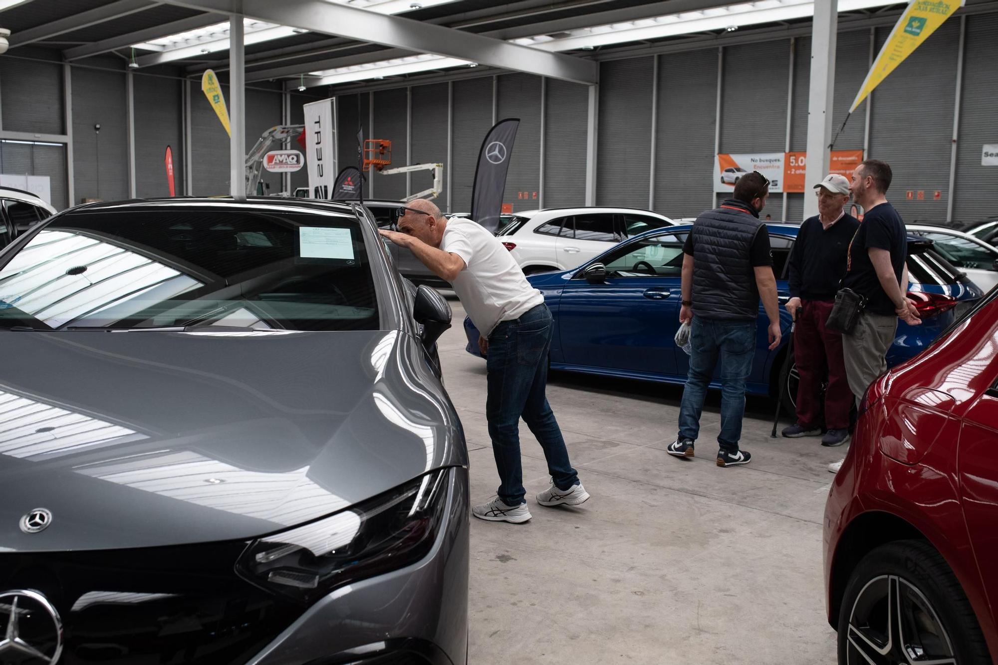 Feria del automóvil o feria del coche en Ifeza