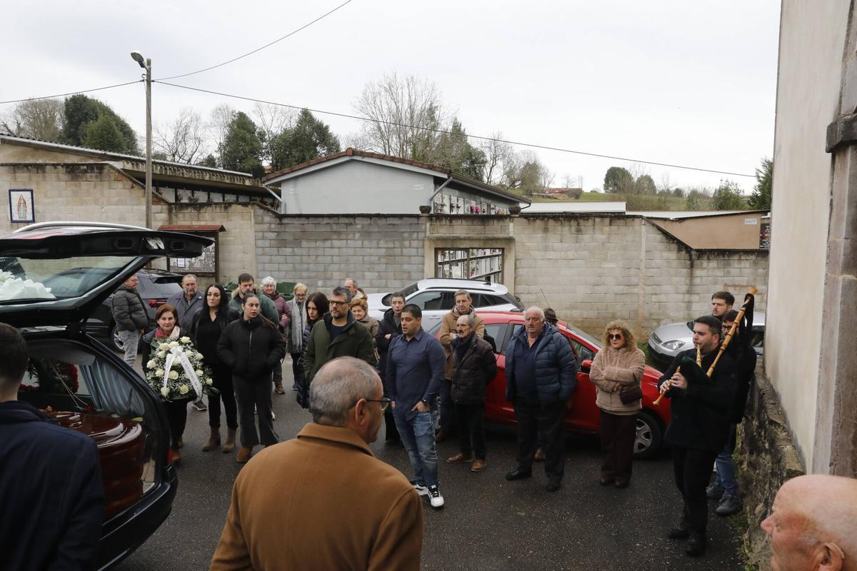 Limanes. Iglesia parroquial Santa María de la O. Funeral Selito