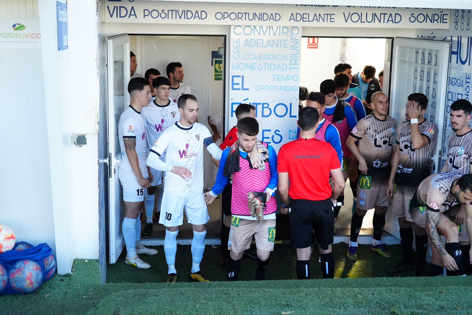 Las imágenes del derbi entre el Pozoblanco y el Ciudad de Lucena