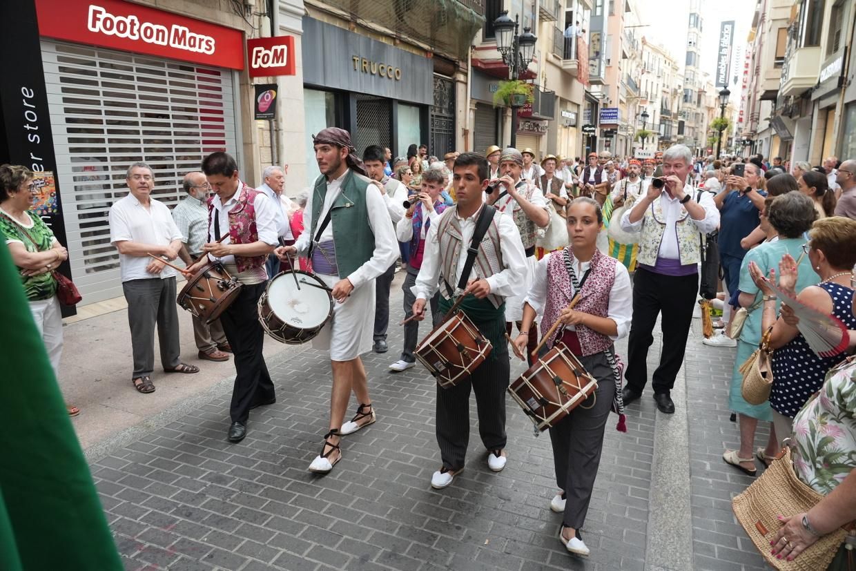 Castelló recibe con honores al Santísimo en la procesión del Corpus Christi