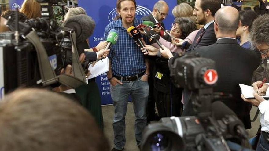 Pablo Iglesias le dice al Rey que &quot;no se meta&quot; en el proceso catalán