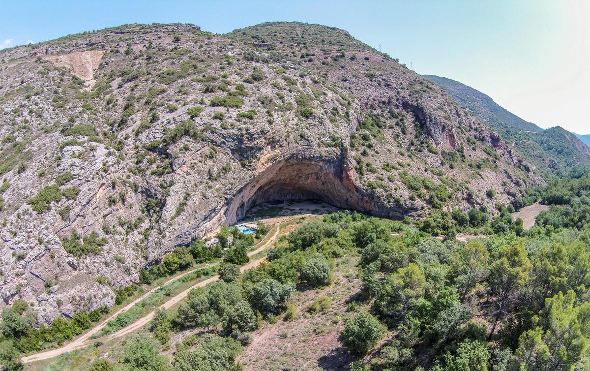 La cueva donde se han hallado los restos de la mujer homo sapiens.