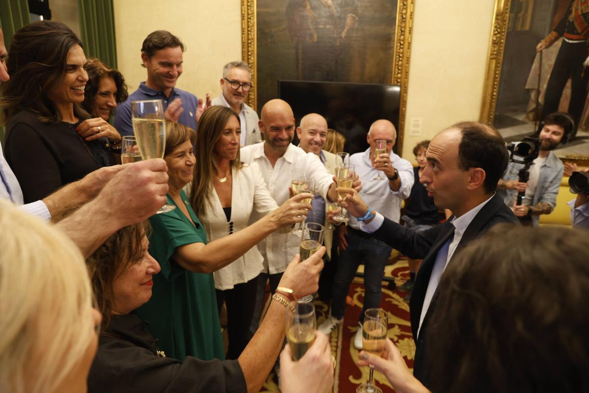 El pregón de Antón Meana para abrir la Semana Grande de Gijón, en imágenes El pregón de Antón Meana para abrir la Semana Grande de Gijón, en imágenes