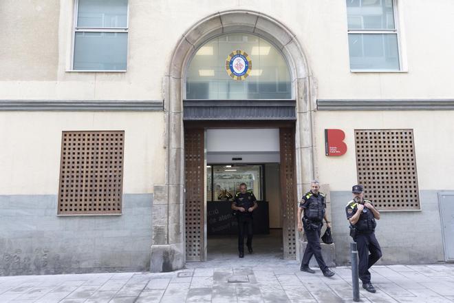 Barcelona e Interior acuerdan que las comisarías de la Guardia Urbana reciban denuncias de delitos leves a partir de 2027