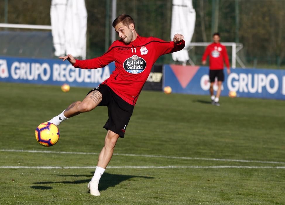 El Dépor se entrena antes de viajar a Almería