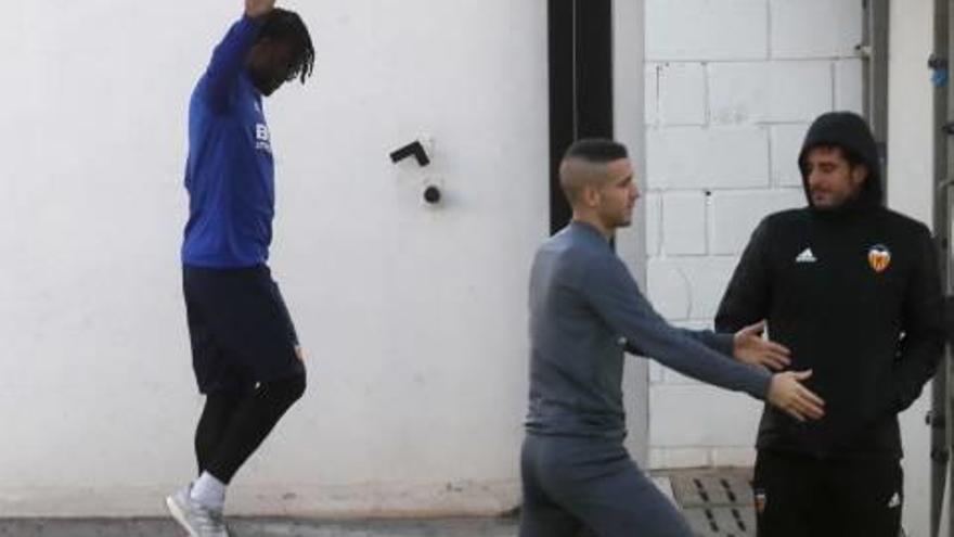 El enigmático gesto de despedida de Batshuayi