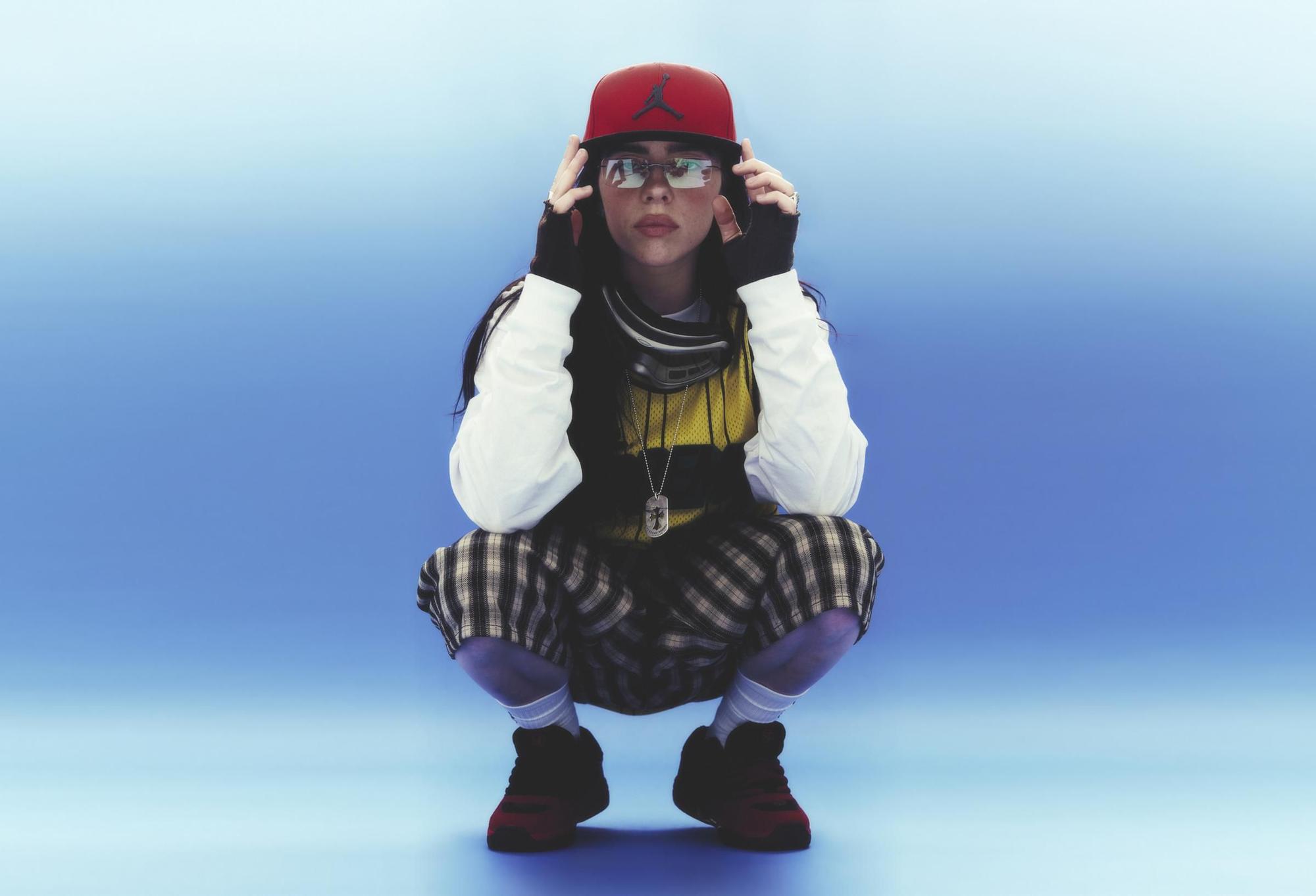 Billie Eilish en una sesión de fotos promocional del nuevo álbum