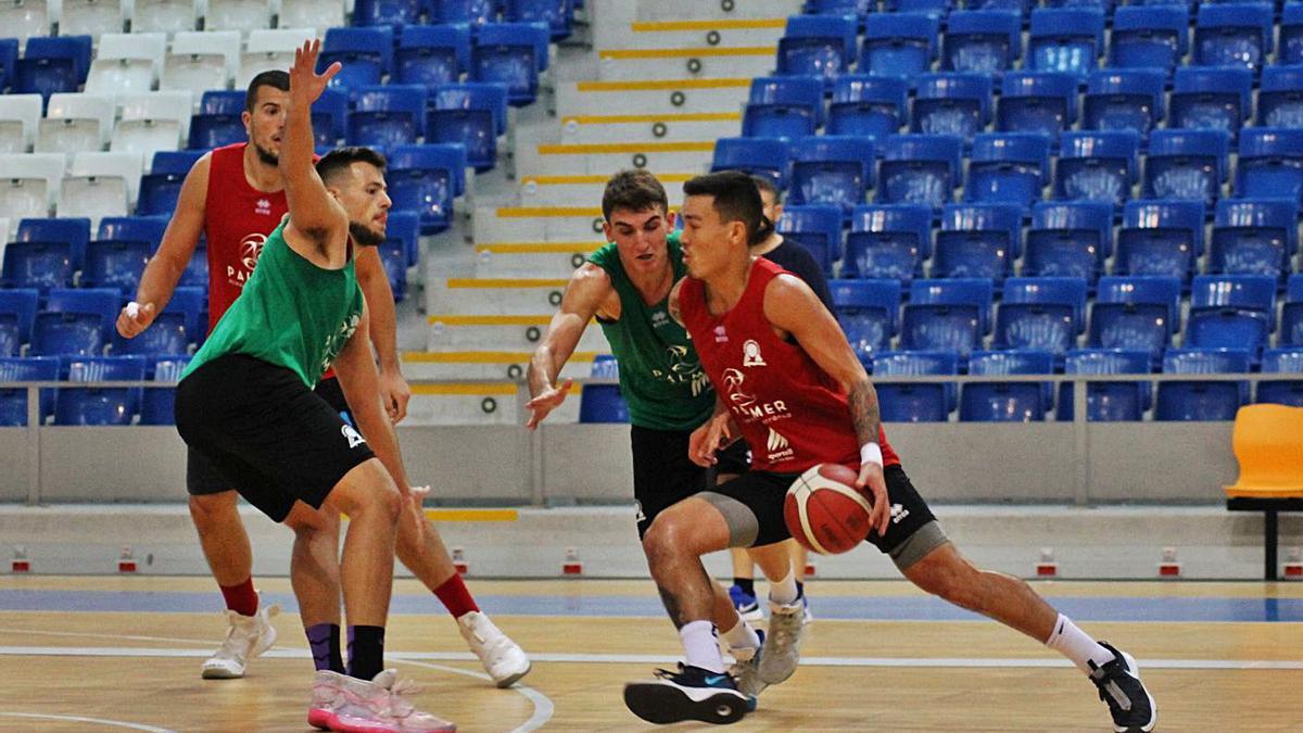 El Palmer Palma se presenta a su afición ante el Hestia Menorca