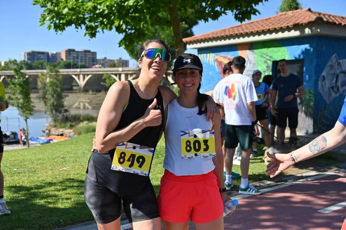 Fotogalería | El Colegio de Médicos de Badajoz echa a correr: "Menos pastillas y más zapatillas"