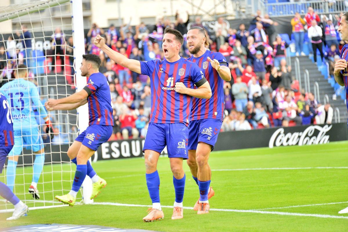 Eldense-Albacete: Juanto devuelve la sonrisa al Eldense (2-0)