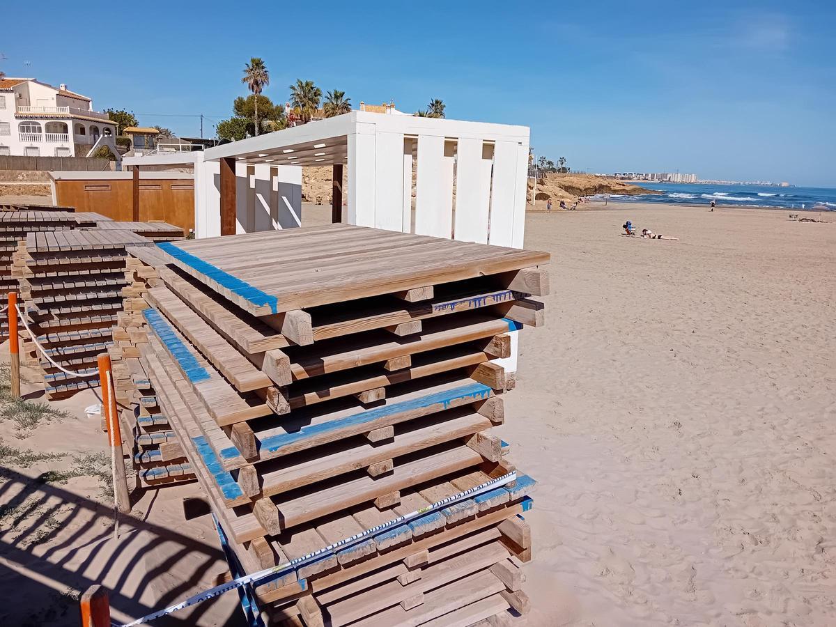 Pasarelas listas para su instalación en Cala Capitán