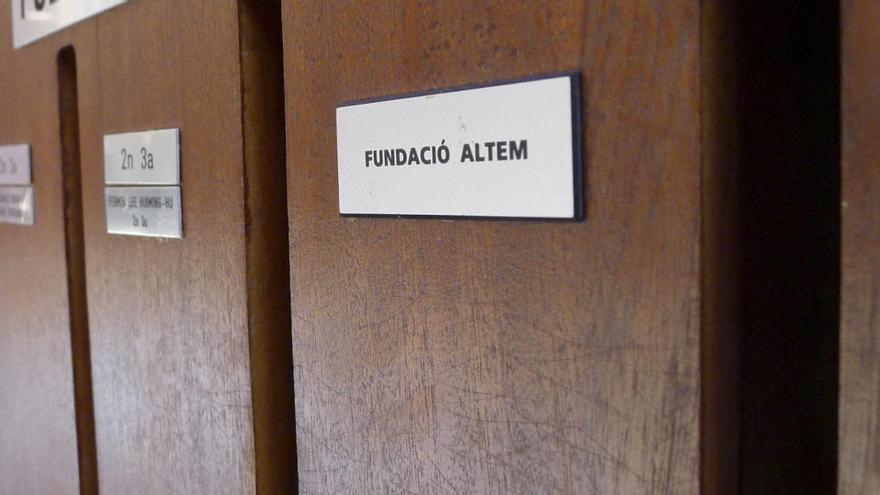 Un mort i 35 usuaris contagiats en dos brots a la Fundació Àltem de Figueres