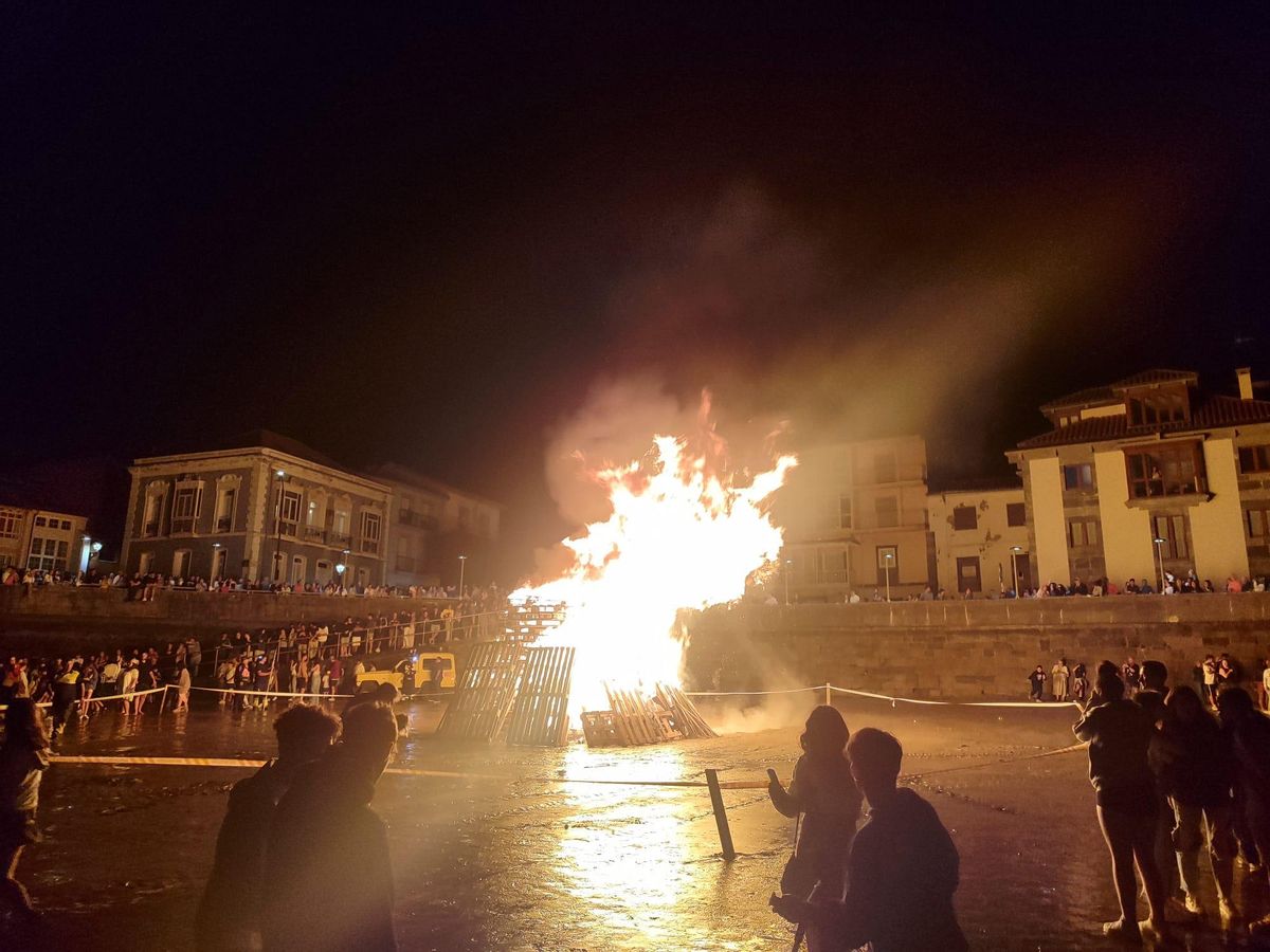 Hoguera de Luanco