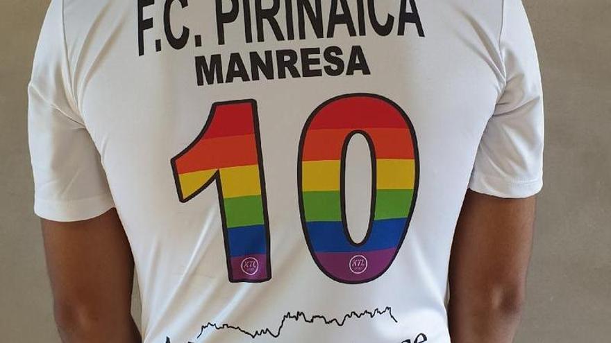 La Pirinaica presenta les noves camisetes amb missatge reinvindicatiu en la segona equipació