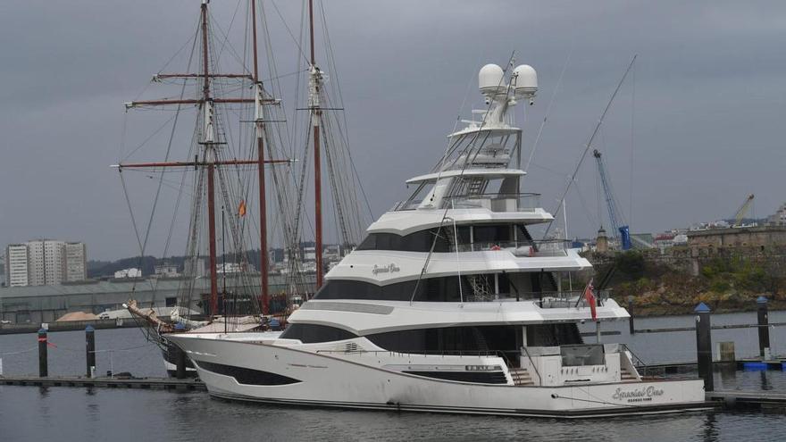 El yate Special One hace parada en A Coruña