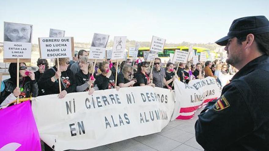 Trabajadores de Alas Aluminium, en una movilización de protesta.