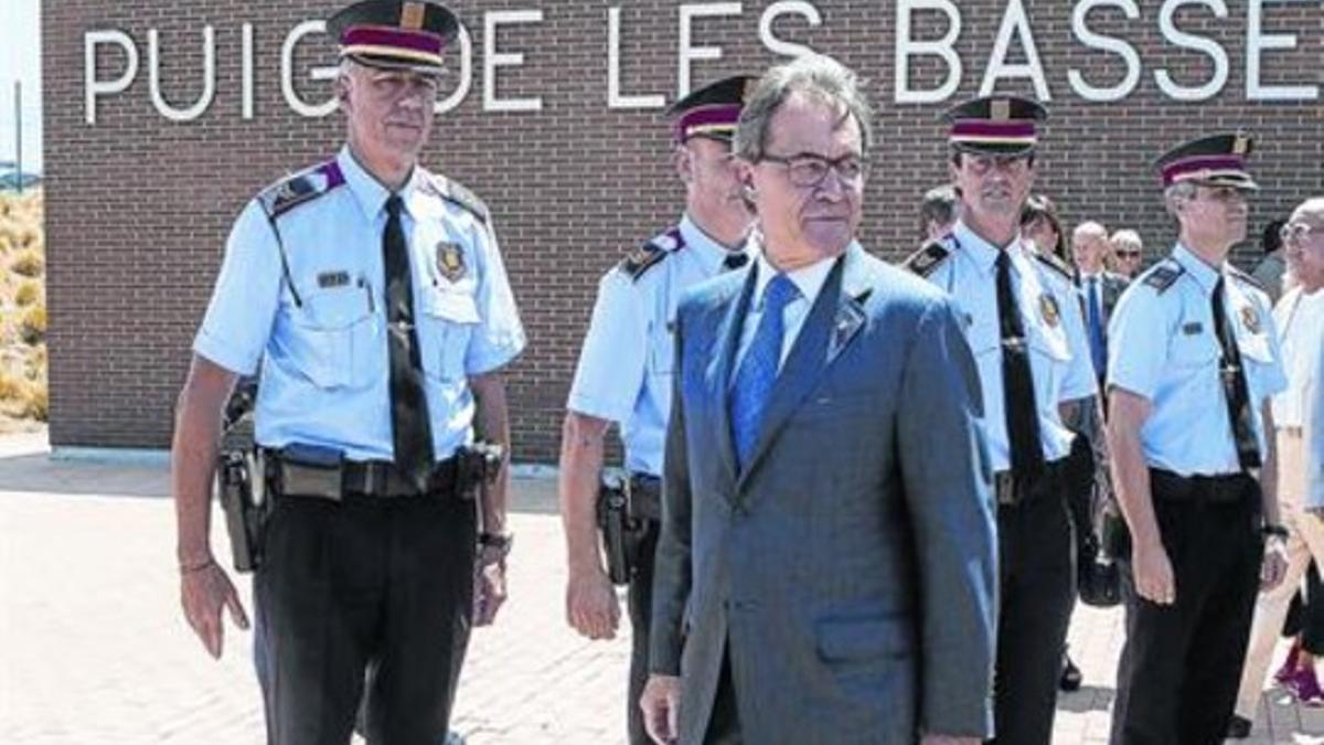 El 'president'Artur Mas, ayer, en su visita a la cárcel de Figueres.