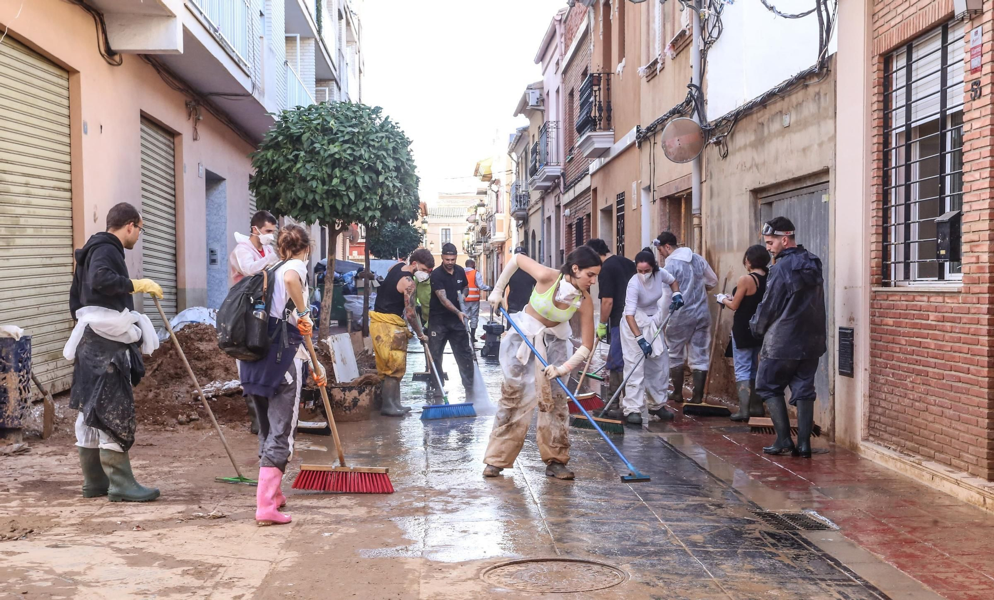 Voluntarios de Elda vuelven a ayudar a los vecinos de Sedaví, Paiporta y Alfafar
