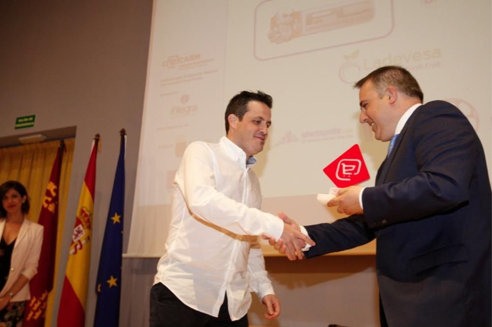 Entregan los premios Cecarm de comercio electrónico