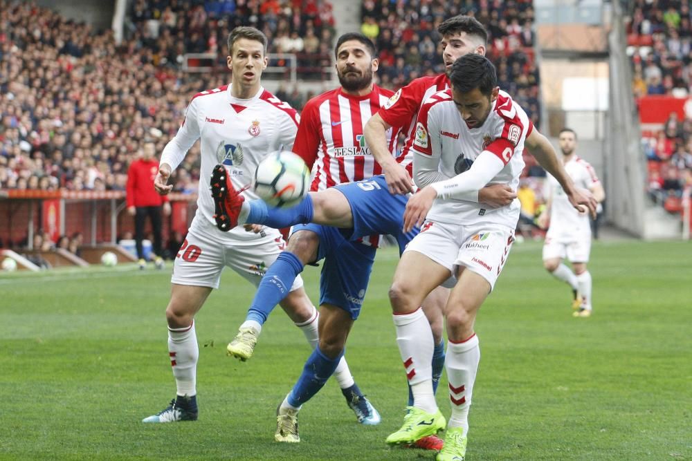 El partido entre el Sporting y la Cultural Leonesa, en imágenes