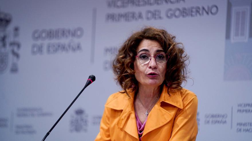 La vicepresidenta primera del Gobierno, María Jesús Montero,  durante la presentación del avance de la ejecución presupuestaria 2023