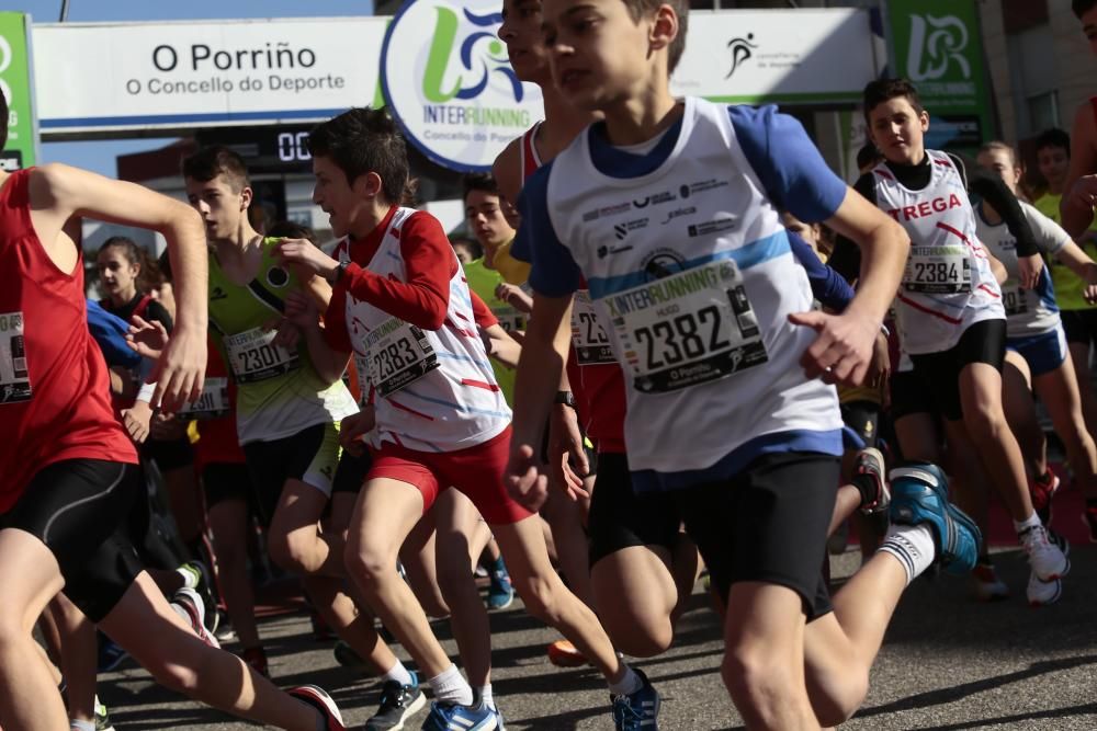 Más de dos mil deportistas corrieron esta mañana en la prueba que discurría por el centro de la ciudad del Louro