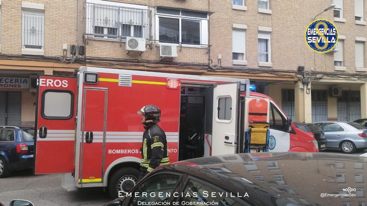 Actuación de los bomberos en Sevilla