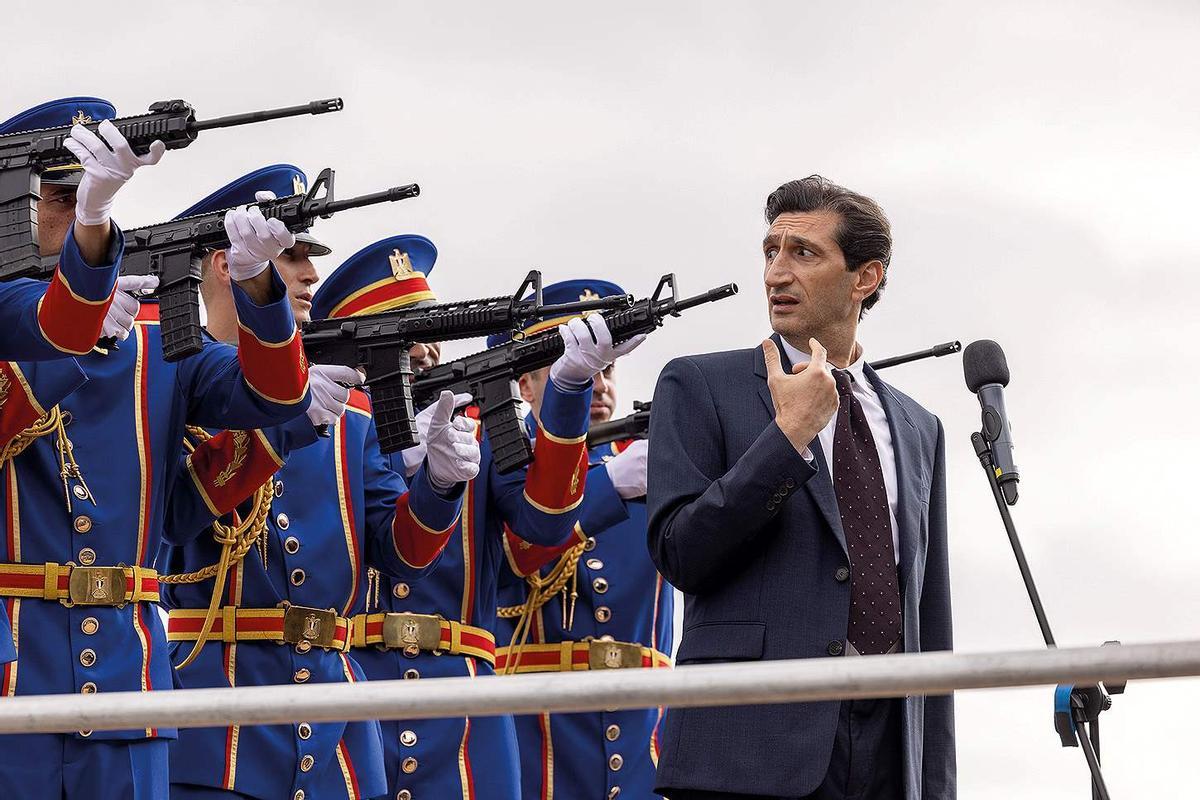 Fares Fares, en un fotograma de 'Águilas de El Cairo'