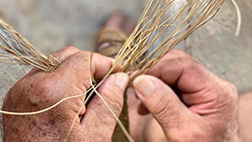 Visita a Dalt Vila i taller d&#039;artesania amb espart