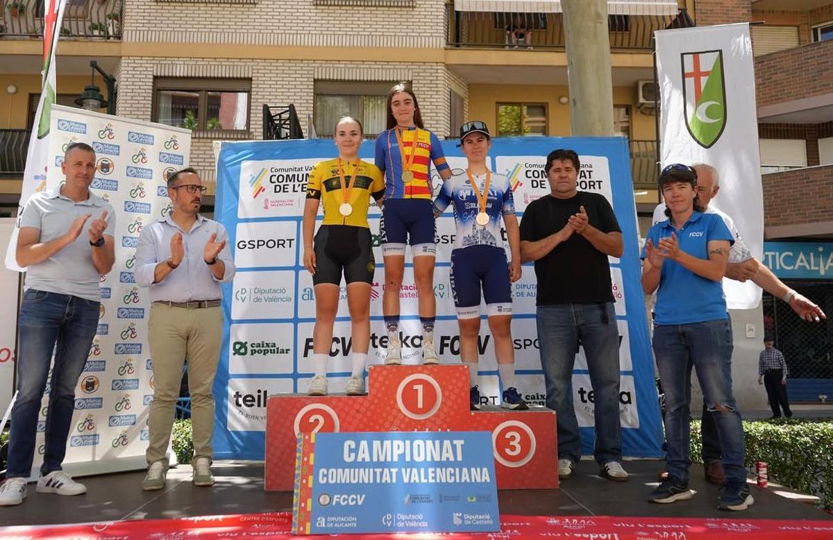 Amanda Miravet, campeona en categoría juvenil.