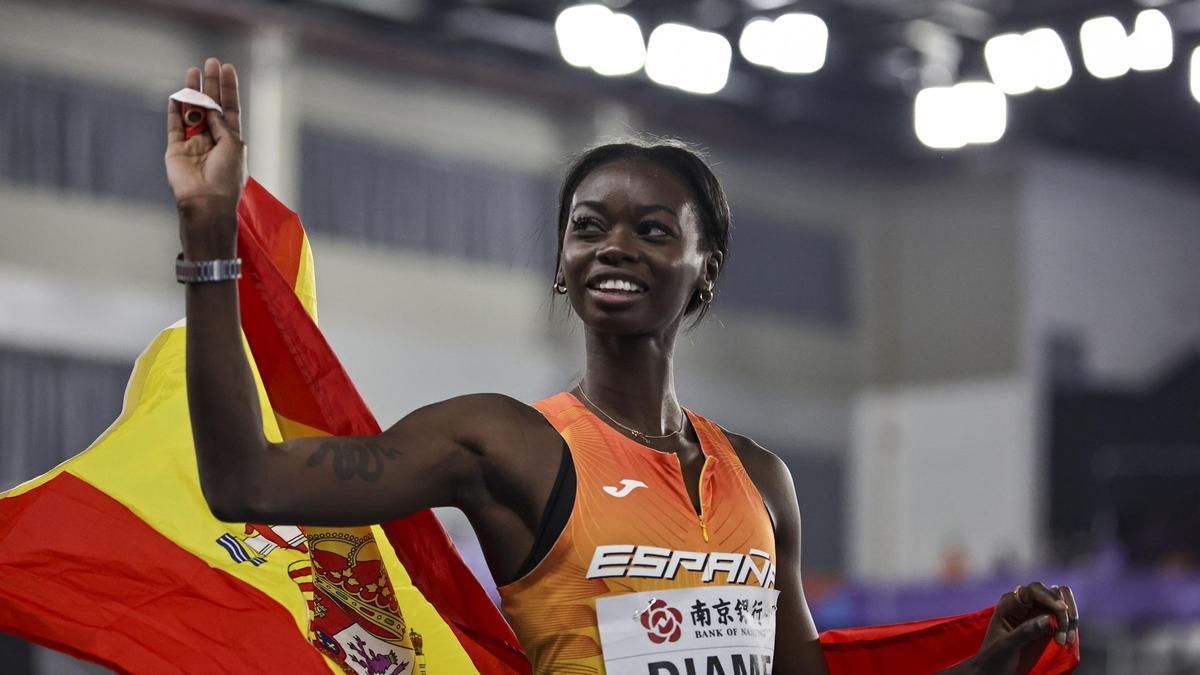 Fátima Diame tras revalidar el bronce el bronce mundial en Nanjing