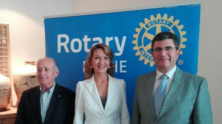 Cuasante hoy con miembros del Rotary Club