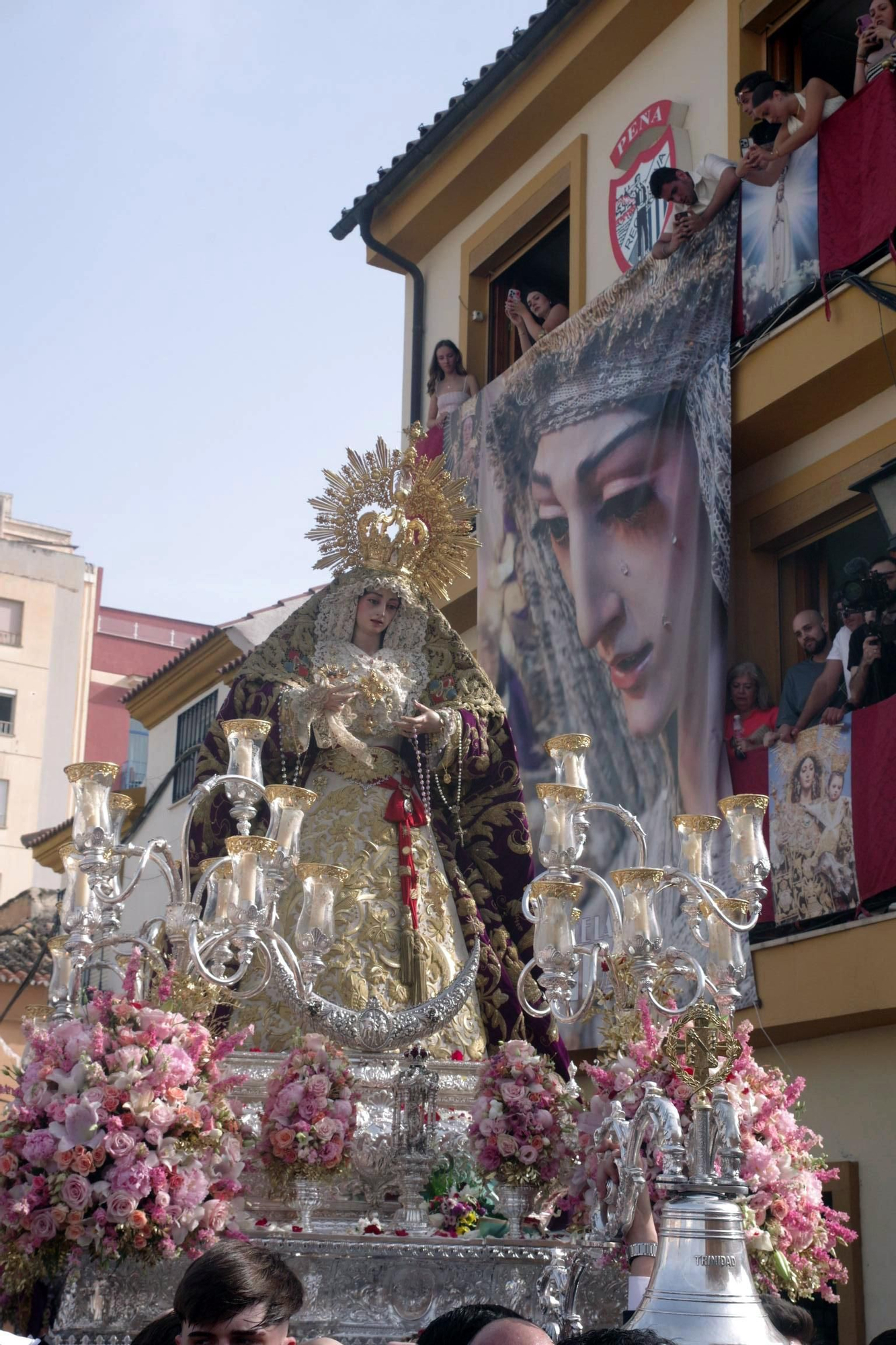 La procesión de la Virgen de la Trinidad este sábado por su festividad en Pentecostés, en imágenes