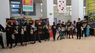 El Colegio Gloria Fuertes de Andorra (Teruel) celebra un festival de Navidad intercultural