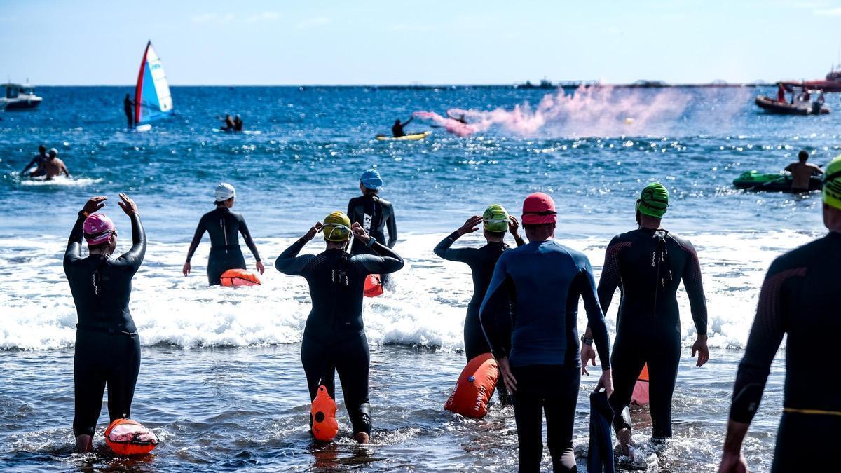 Movilización en Salinetas contra la contaminación marina en la costa de Telde