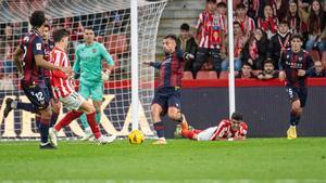 Resumen, goles y highlights del Real Sporting 0 - 0 Levante de la jornada 19 de LaLiga Hypermotion